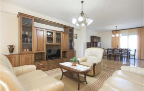 Nice Apartment In Pula With Kitchen